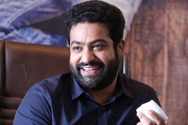 puri jagannadh,jr ntr,chandoo mondeti,jr ntr movie with chandoo mondeti,temper,premam  పూరి డౌటే..ఆలోచనలో ఎన్టీఆర్..!